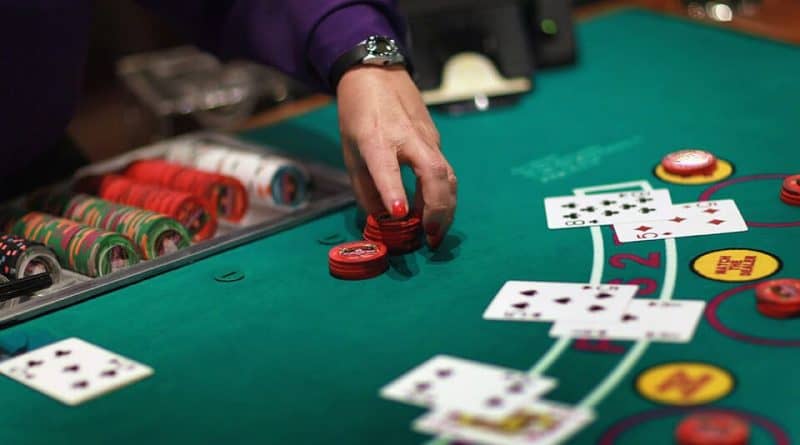Bạn sẽ không thể tiến bộ nếu mắc phải những sai lầm này trong game Poker