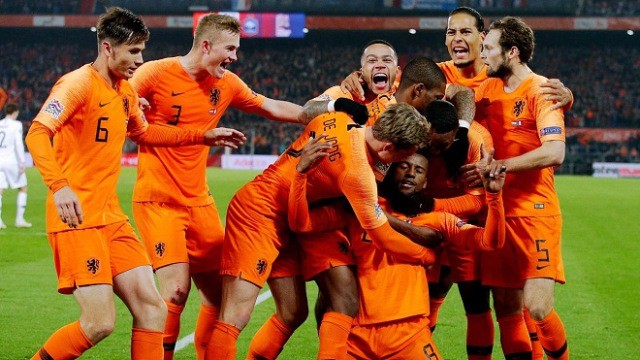 Soi kèo nhà cái bóng đá trận Hà Lan vs Ý