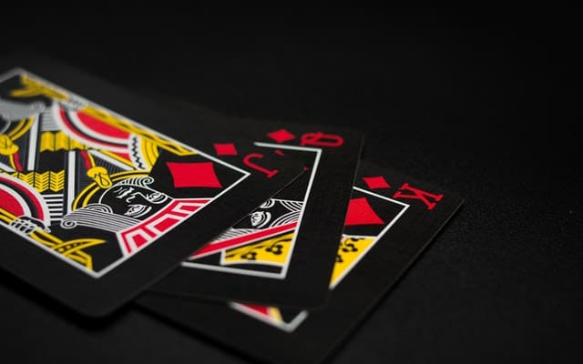 Nghiên cứu trò chơi và kỷ luật cá cược – Nền tảng cho ván chơi Poker chiến thắng