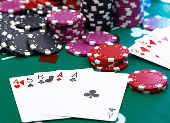 Luật chơi bài Poker cơ bản và những lựa chọn trong mỗi vòng