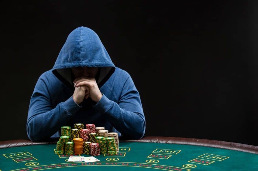 Giới hạn có thể call với lượng đặt cược trong Poker thế nào?