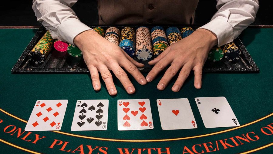 Tìm hiểu về những yếu tố cho bạn cơ hội thắng lớn ở trong bài Poker